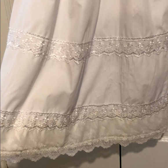 Girls heirloom dress - Picture 3 of 8